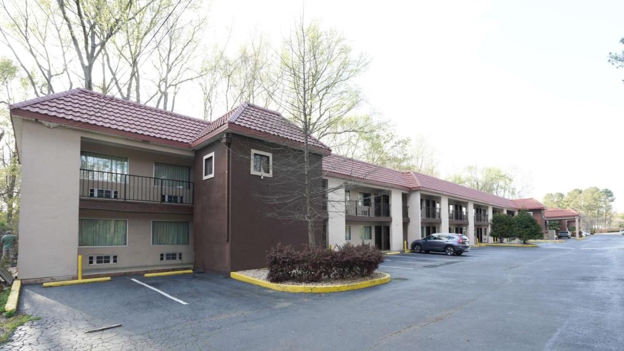 Motel 6 Atlanta Ga Atlanta Airport East Экстерьер фото