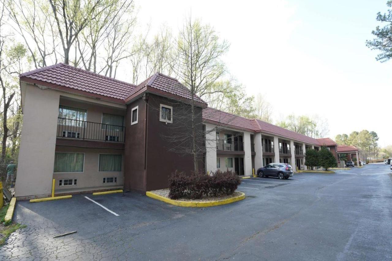 Motel 6 Atlanta Ga Atlanta Airport East Экстерьер фото